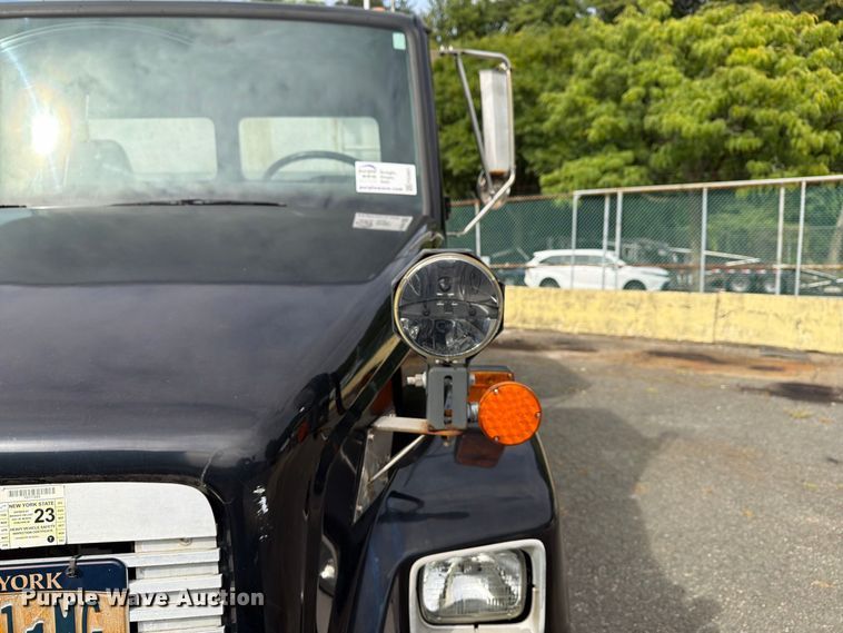 image for item FG3021 2002 Freightliner FL70 dump truck