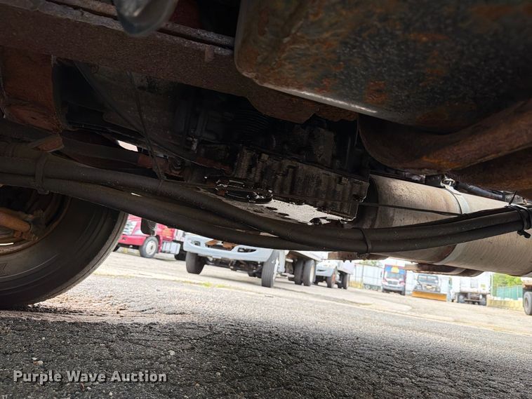 image for item FG3021 2002 Freightliner FL70 dump truck