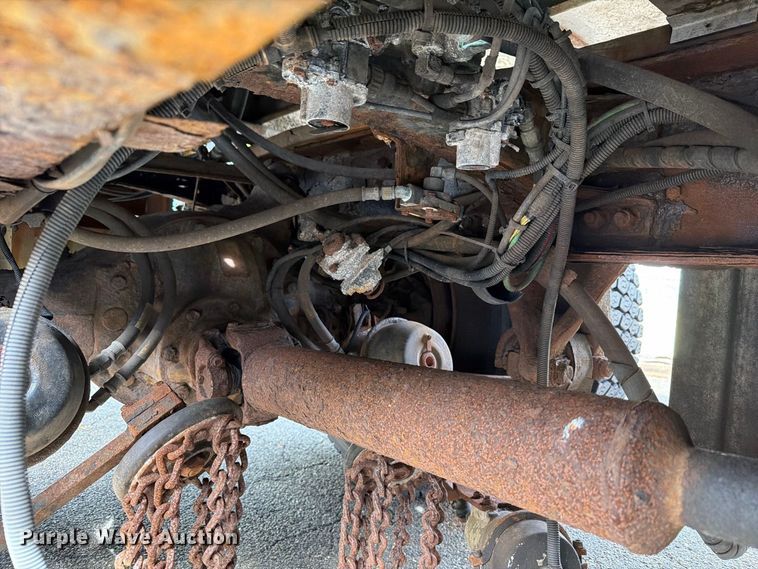 image for item FG3021 2002 Freightliner FL70 dump truck