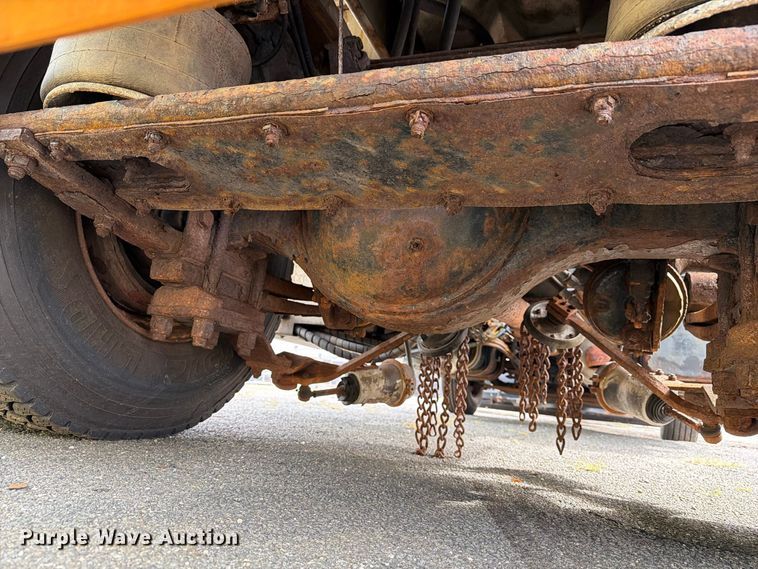 image for item FG3021 2002 Freightliner FL70 dump truck