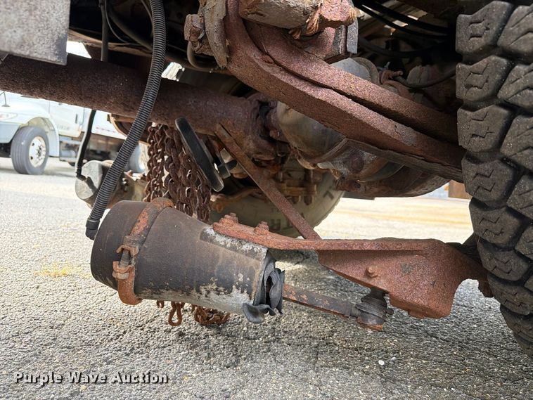 image for item FG3021 2002 Freightliner FL70 dump truck