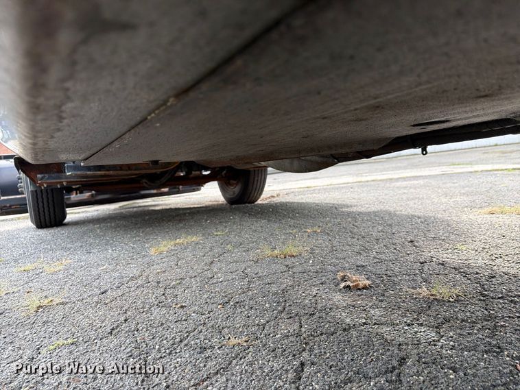 image for item FG3021 2002 Freightliner FL70 dump truck