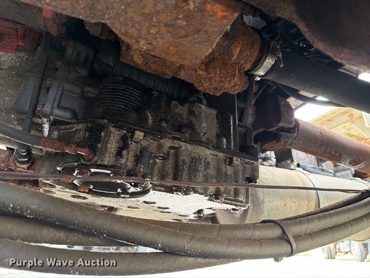 image for item FG3021 2002 Freightliner FL70 dump truck