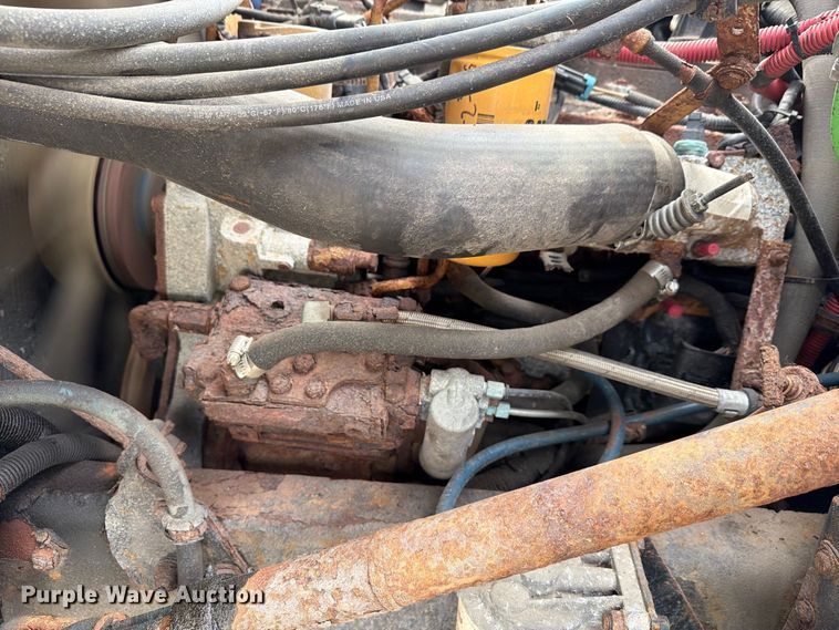 image for item FG3021 2002 Freightliner FL70 dump truck