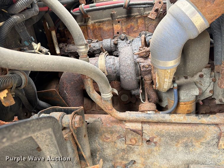 image for item FG3021 2002 Freightliner FL70 dump truck