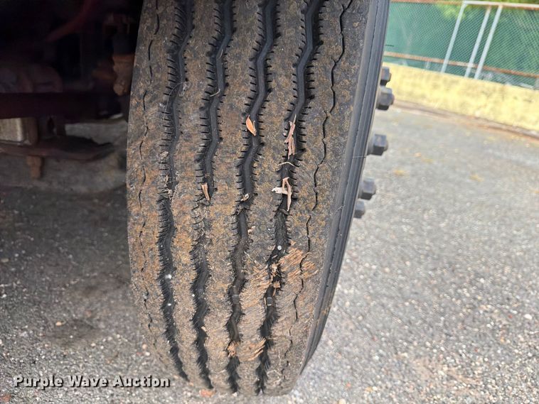 image for item FG3021 2002 Freightliner FL70 dump truck