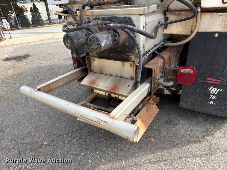 image for item FG3021 2002 Freightliner FL70 dump truck