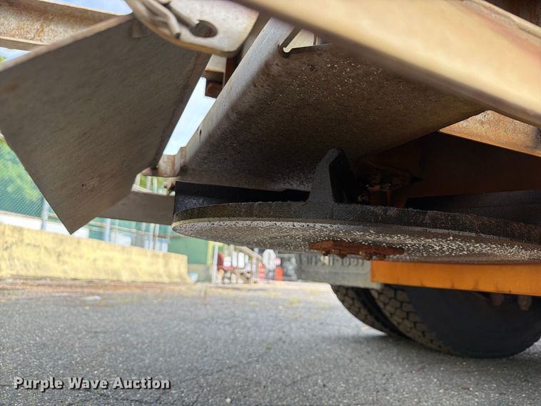 image for item FG3021 2002 Freightliner FL70 dump truck