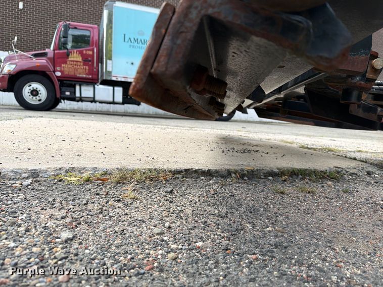 image for item FG3021 2002 Freightliner FL70 dump truck
