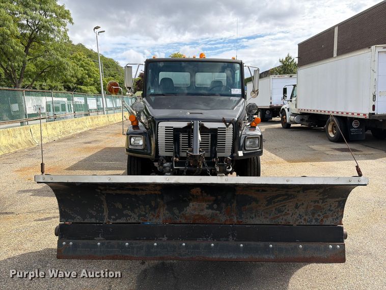 image for item FG3022 2002 Freightliner FL70 dump truck