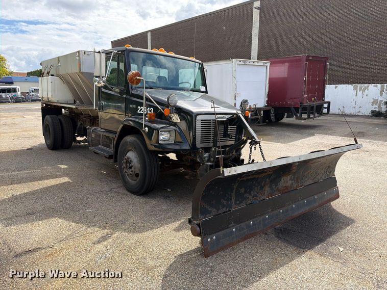 image for item FG3022 2002 Freightliner FL70 dump truck