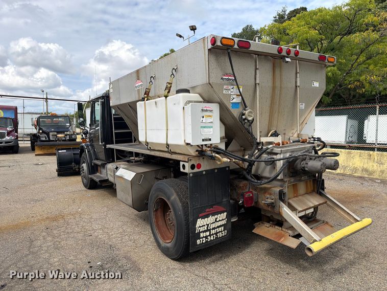 image for item FG3022 2002 Freightliner FL70 dump truck