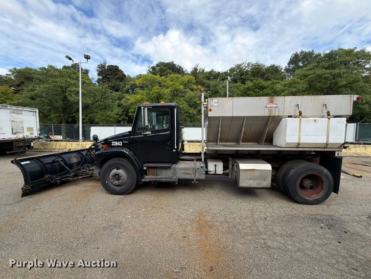 image for item FG3022 2002 Freightliner FL70 dump truck