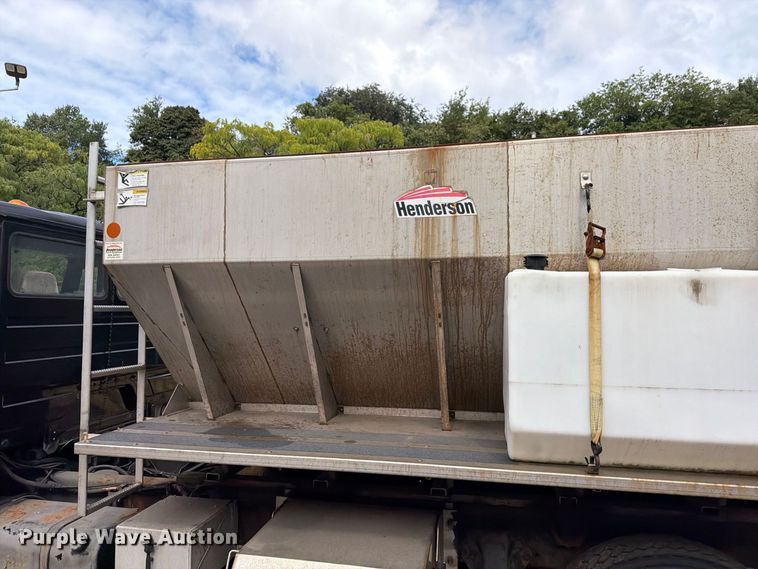 image for item FG3022 2002 Freightliner FL70 dump truck