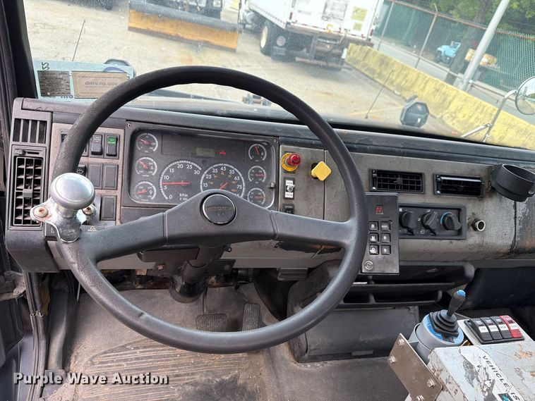 image for item FG3022 2002 Freightliner FL70 dump truck