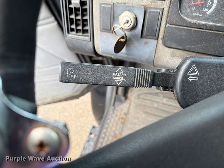 image for item FG3022 2002 Freightliner FL70 dump truck