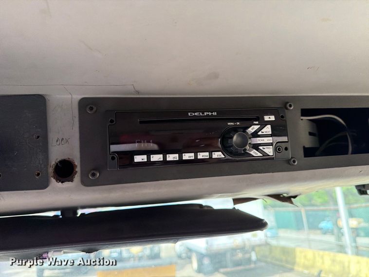 image for item FG3022 2002 Freightliner FL70 dump truck