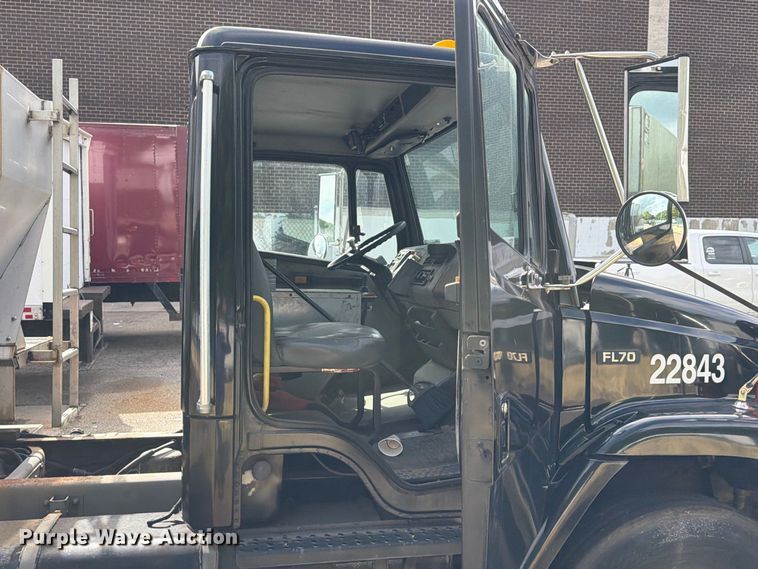 image for item FG3022 2002 Freightliner FL70 dump truck