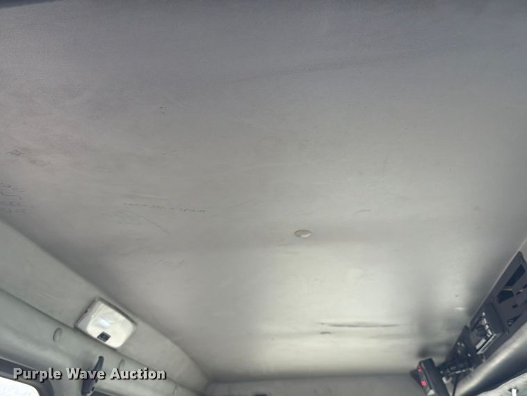 image for item FG3022 2002 Freightliner FL70 dump truck
