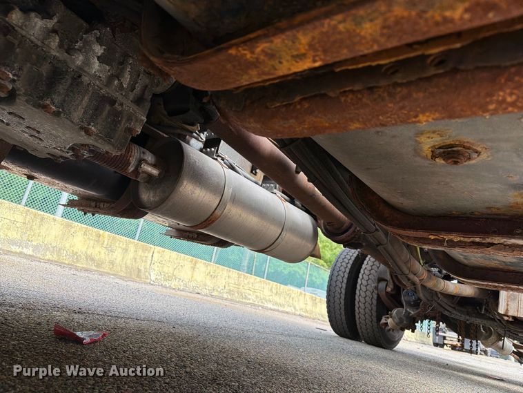 image for item FG3022 2002 Freightliner FL70 dump truck