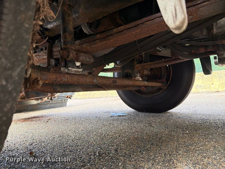 image for item FG3022 2002 Freightliner FL70 dump truck