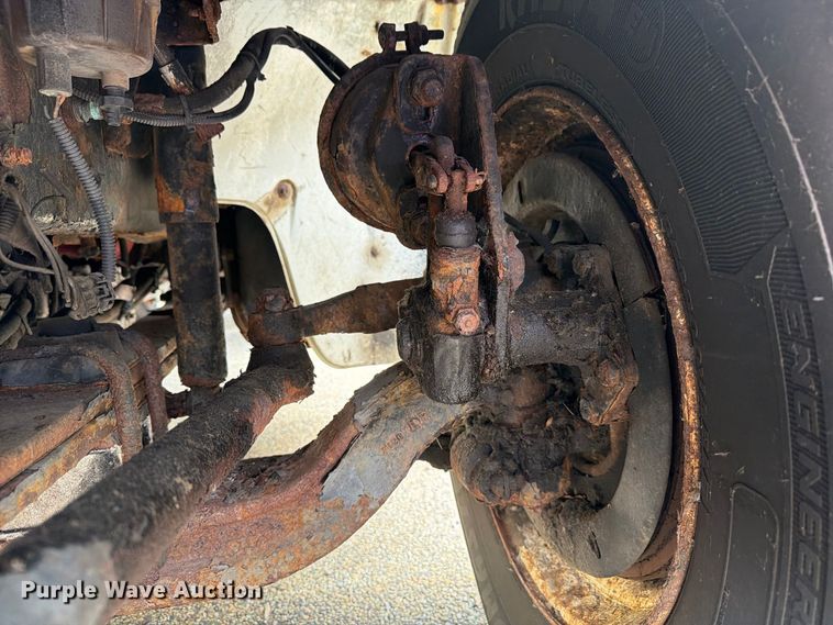 image for item FG3022 2002 Freightliner FL70 dump truck