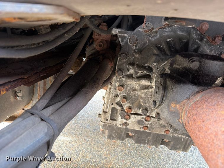 image for item FG3022 2002 Freightliner FL70 dump truck