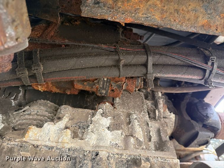 image for item FG3022 2002 Freightliner FL70 dump truck