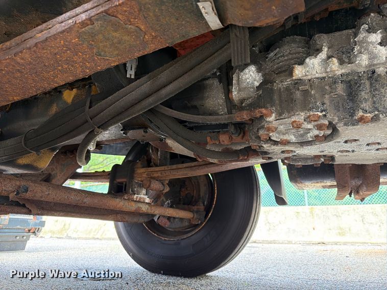 image for item FG3022 2002 Freightliner FL70 dump truck