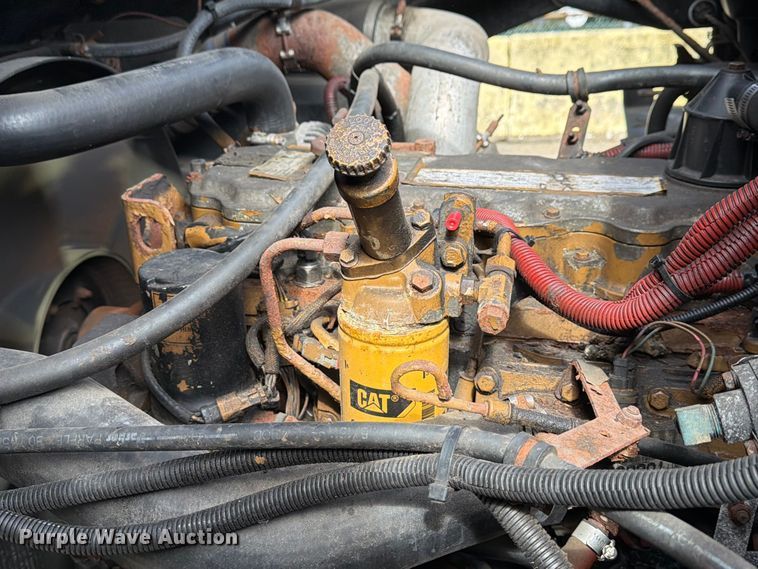 image for item FG3022 2002 Freightliner FL70 dump truck