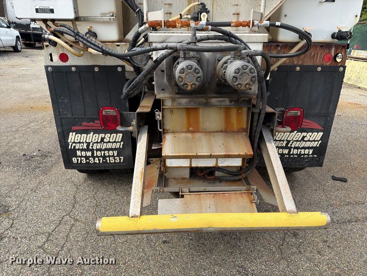 image for item FG3022 2002 Freightliner FL70 dump truck