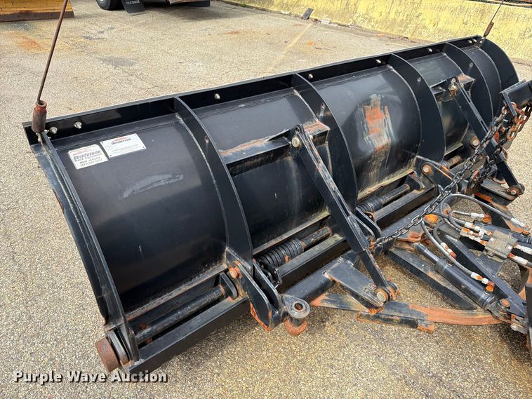 image for item FG3022 2002 Freightliner FL70 dump truck