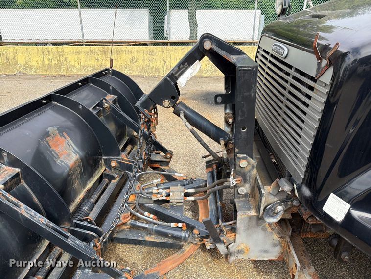 image for item FG3022 2002 Freightliner FL70 dump truck