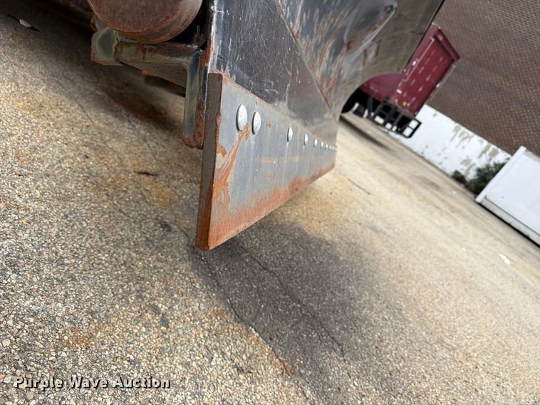 image for item FG3022 2002 Freightliner FL70 dump truck
