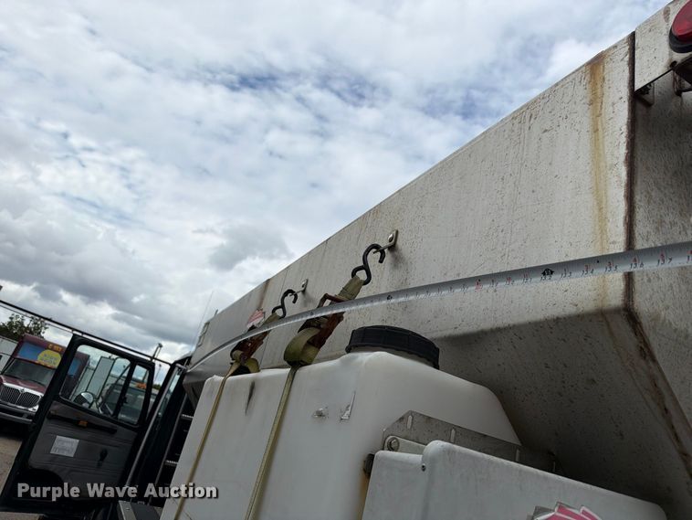 image for item FG3022 2002 Freightliner FL70 dump truck
