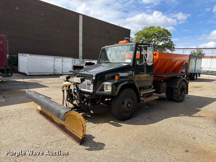 1998 Freightliner FL70 dump truck