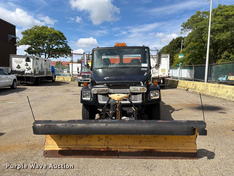 image for item FG3023 1998 Freightliner FL70 dump truck