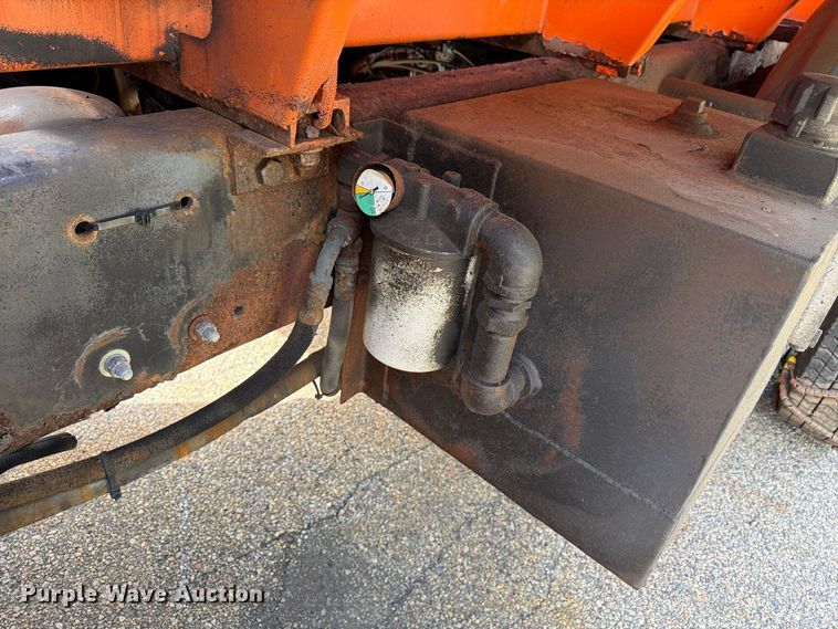 image for item FG3023 1998 Freightliner FL70 dump truck