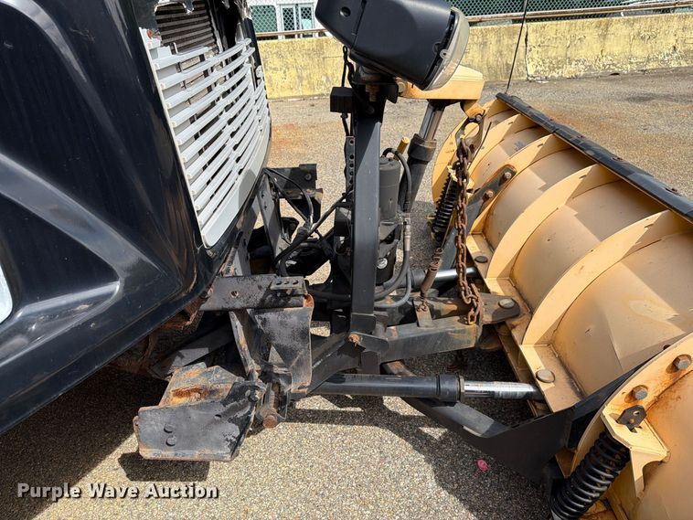 image for item FG3023 1998 Freightliner FL70 dump truck