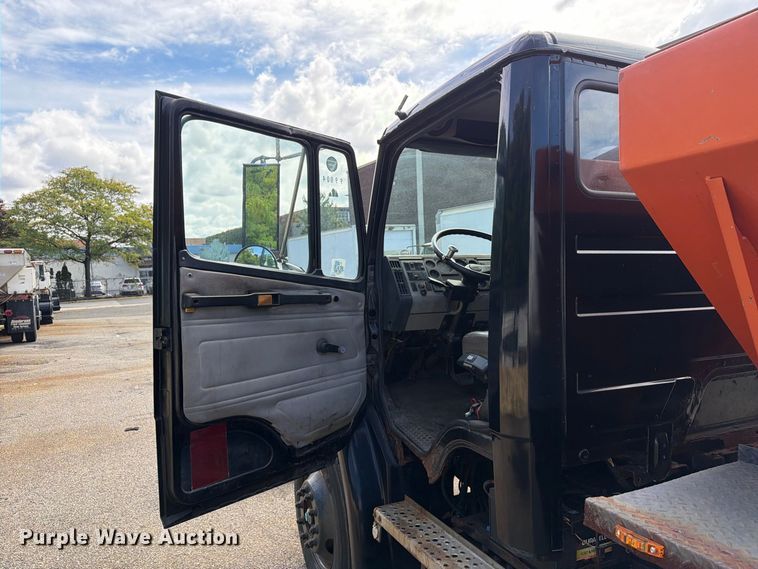 image for item FG3023 1998 Freightliner FL70 dump truck