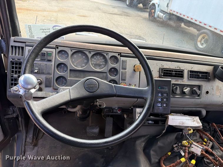image for item FG3023 1998 Freightliner FL70 dump truck