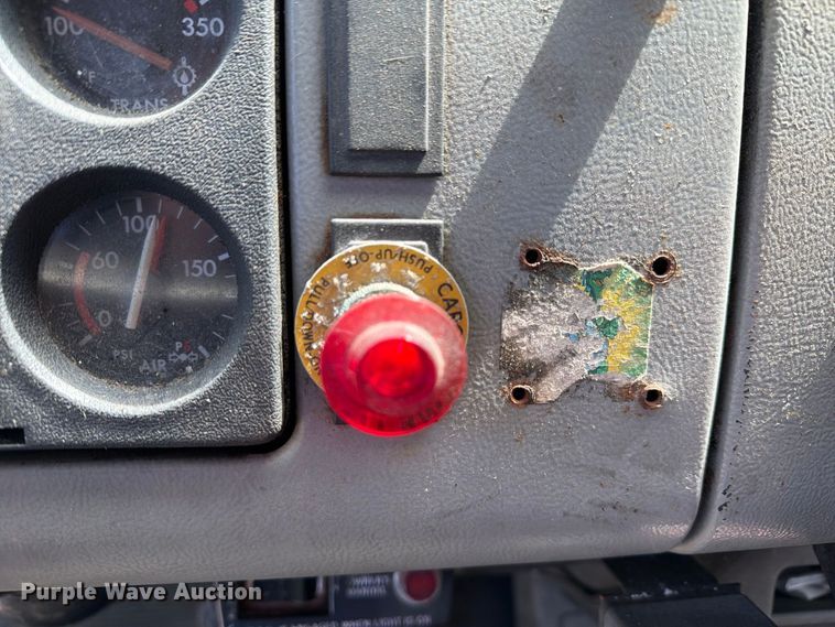 image for item FG3023 1998 Freightliner FL70 dump truck