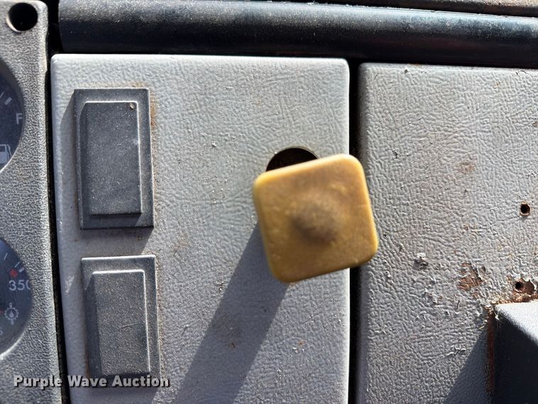 image for item FG3023 1998 Freightliner FL70 dump truck