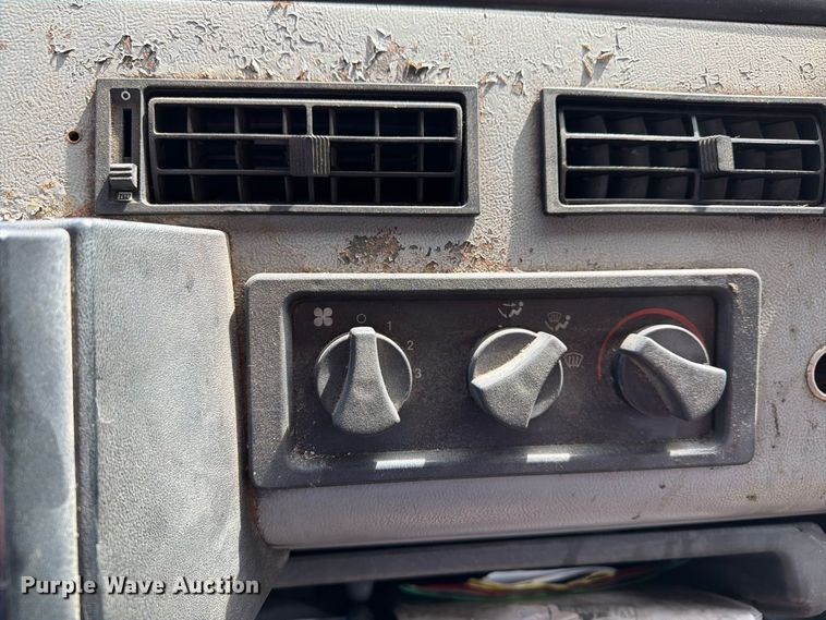 image for item FG3023 1998 Freightliner FL70 dump truck
