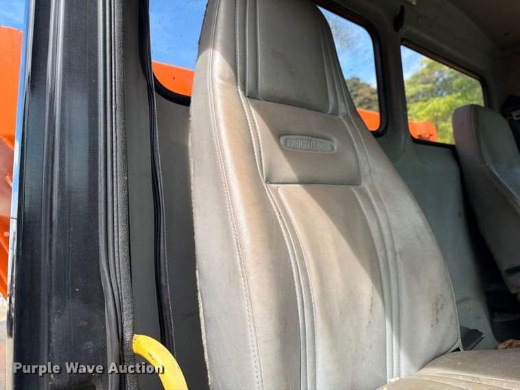 image for item FG3023 1998 Freightliner FL70 dump truck