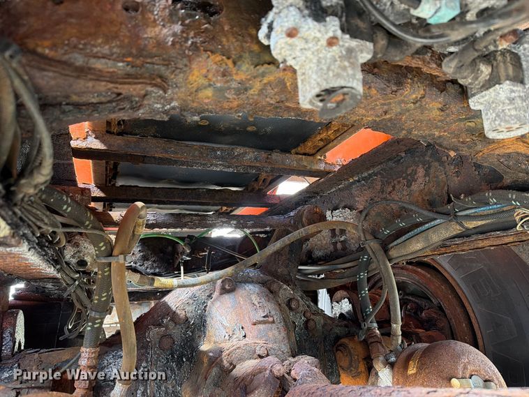image for item FG3023 1998 Freightliner FL70 dump truck