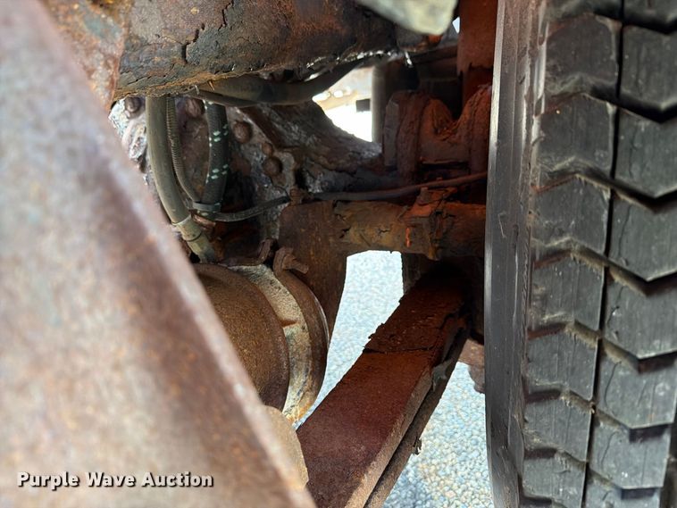 image for item FG3023 1998 Freightliner FL70 dump truck
