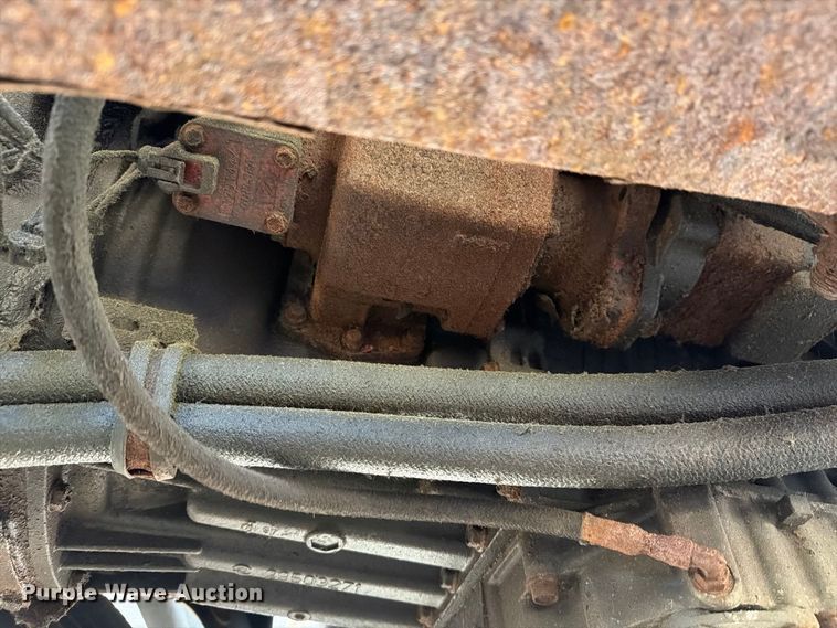 image for item FG3023 1998 Freightliner FL70 dump truck