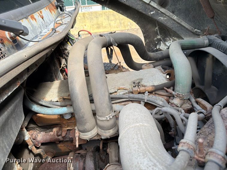image for item FG3023 1998 Freightliner FL70 dump truck