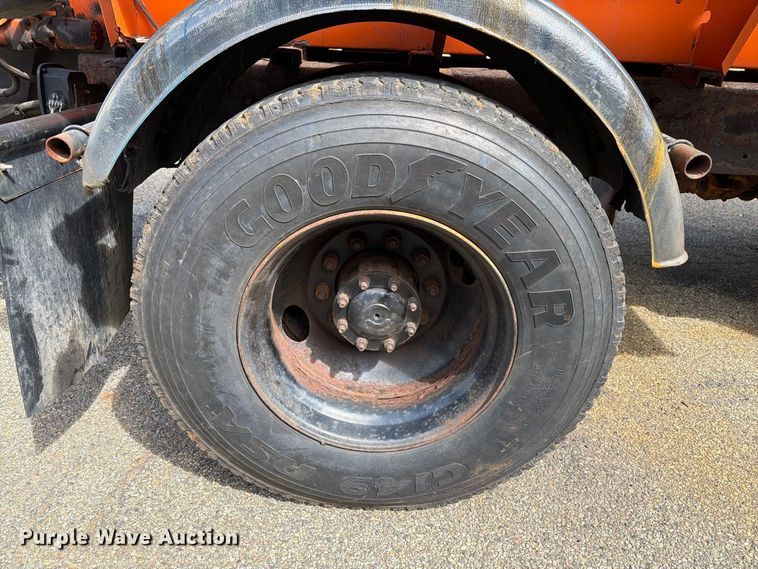 image for item FG3023 1998 Freightliner FL70 dump truck